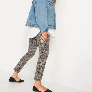 Maternity  Small Old Navy Ankle Pixie Pant leopard print